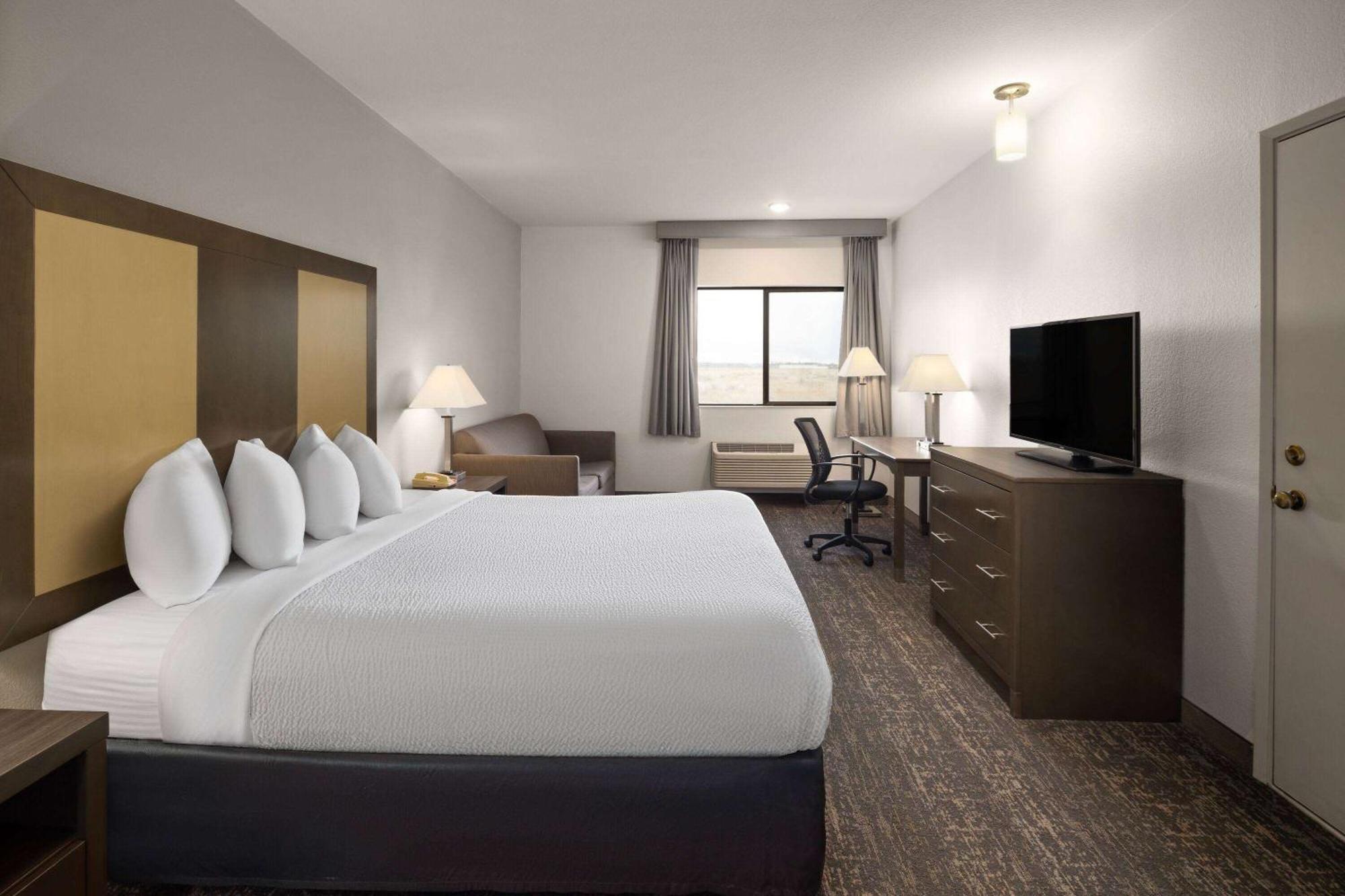 Baymont By Wyndham Moses Lake Esterno foto
