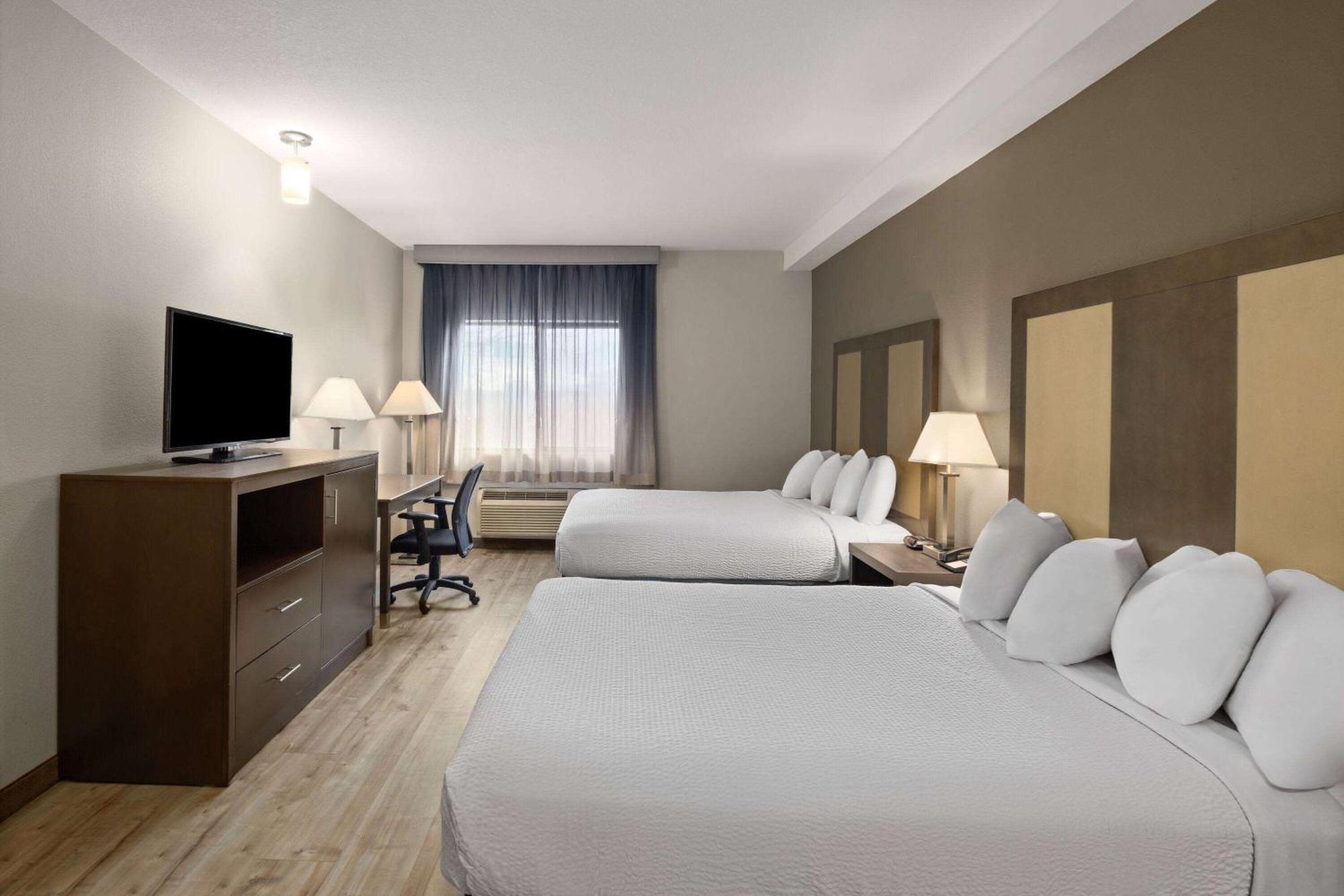 Baymont By Wyndham Moses Lake Esterno foto