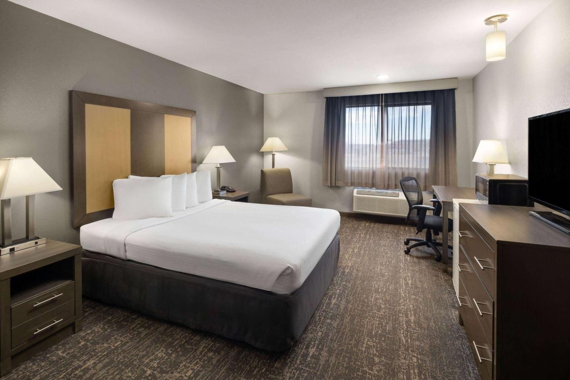 Baymont By Wyndham Moses Lake Esterno foto