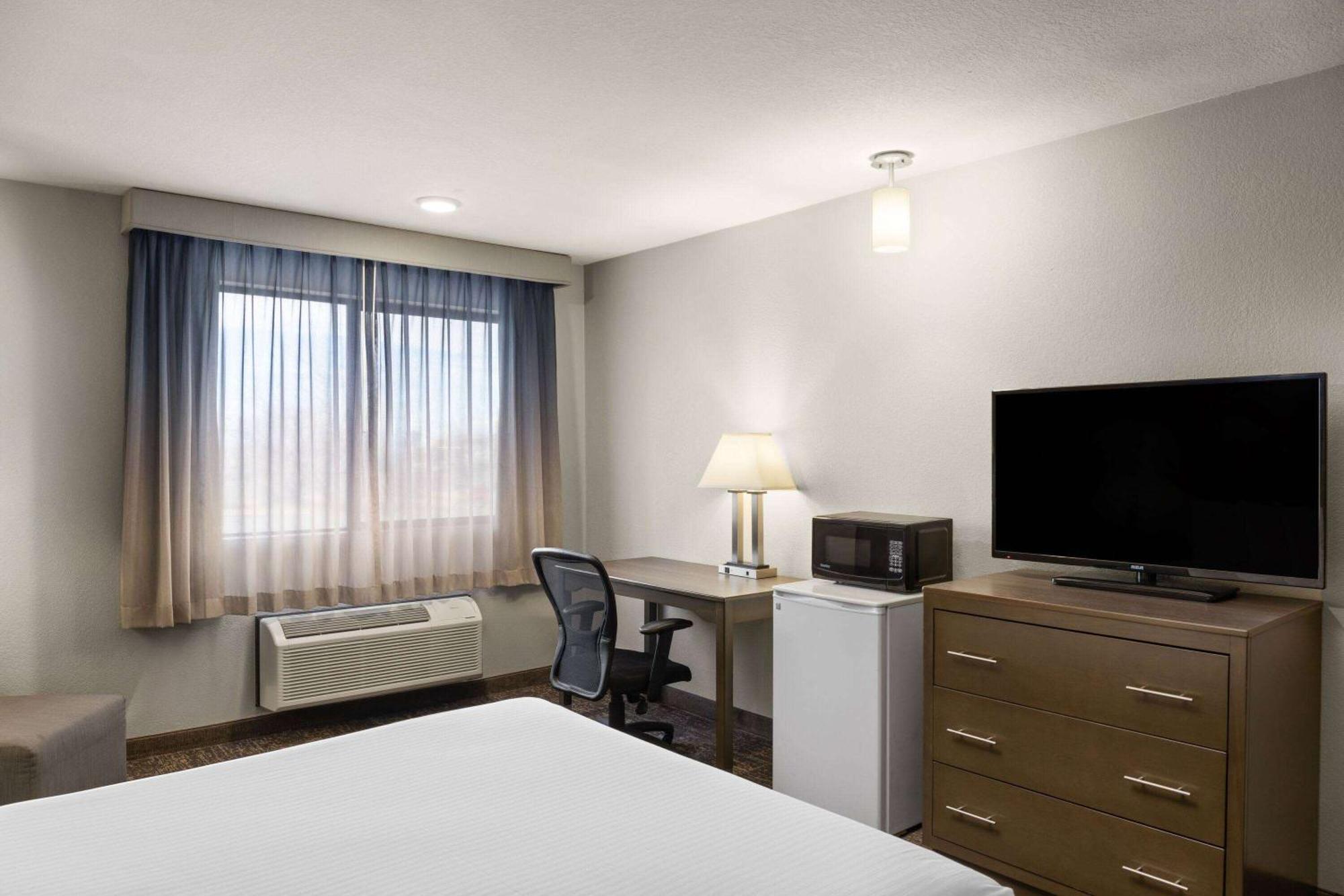 Baymont By Wyndham Moses Lake Esterno foto